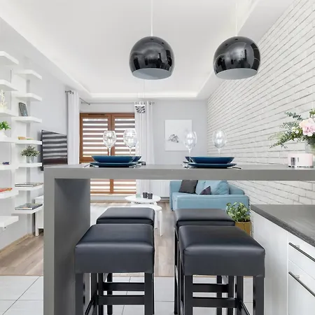 Apartment Nowoczesny & Klimatyzowany Z Parkingiem By Renters