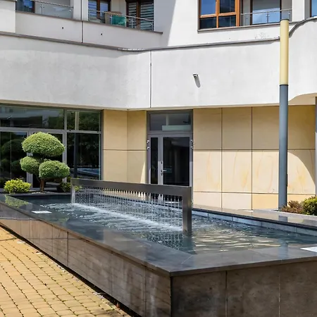 Nowoczesny & Klimatyzowany Z Parkingiem By Renters