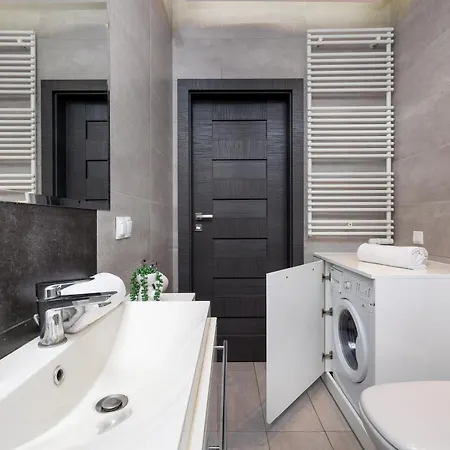 Apartamento Nowoczesny & Klimatyzowany Z Parkingiem By Renters Cracóvia